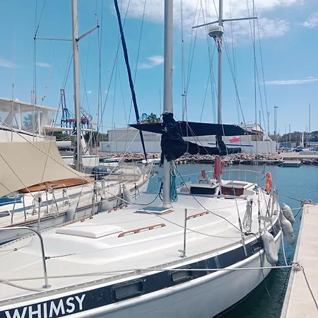Velero Whimsy Bådhotel Valencia