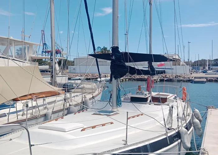 Velero Whimsy Botel Valência