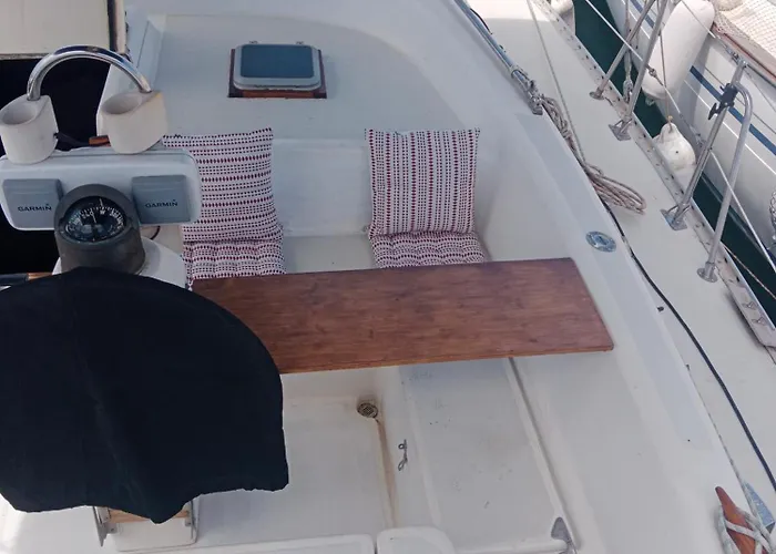 Botel Velero Whimsy