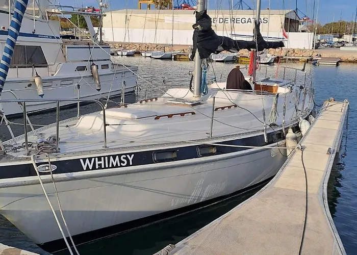 Velero Whimsy Botel *